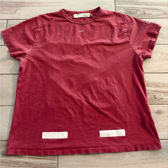 Off-White Red Short Sleeve Tee - Picture 1 of 3